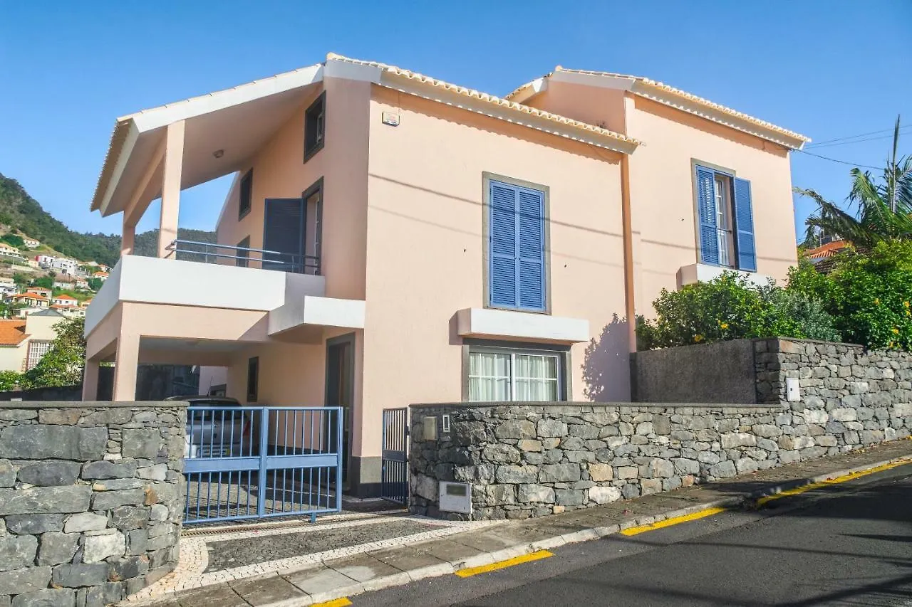 Feel-At-Home In Machico Feriehus Machico (Madeira)